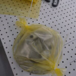 Rotor de freno protegido por tubos ZERUST VCI, lo que demuestra una prevención completa contra la corrosión.