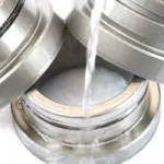 ZERUST®/EXCOR® Axxanol™ 33CD en acción: proporciona hasta 6 meses de prevención de la oxidación para piezas mecanizadas con un acabado seco y limpio.