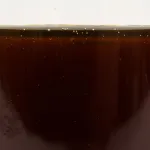 La pureza del aditivo para aceite ZERUST® Axxanol™ 710C VCI antes de su aplicación.