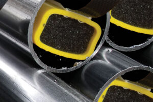 Tiras emisoras ZERUST ICT VCI que protegen el interior de las tuberías