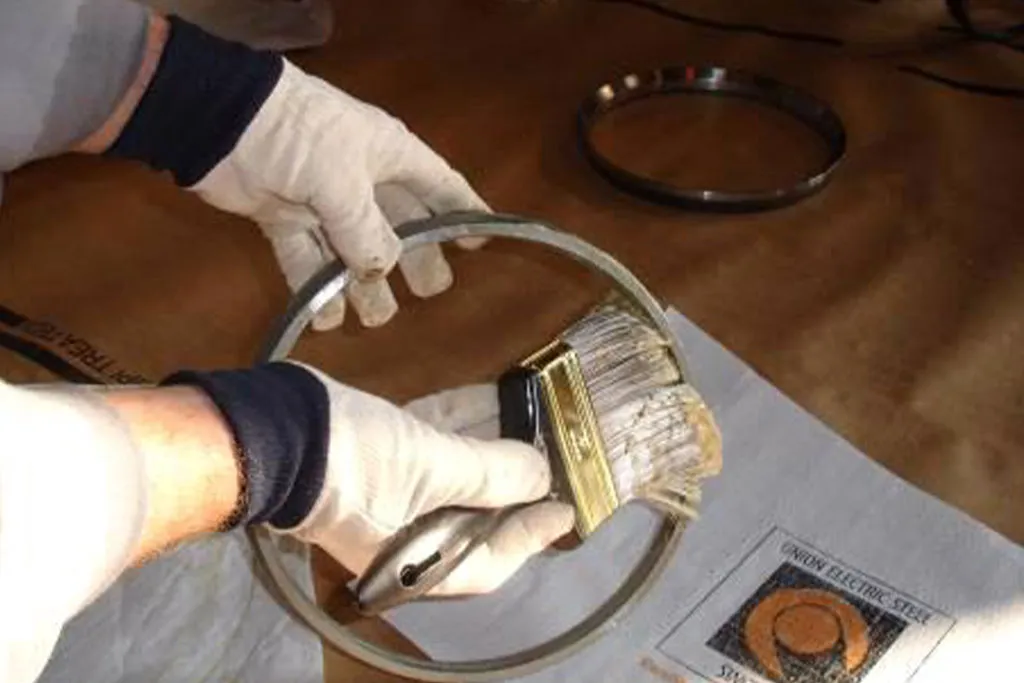 Aplicación de la grasa anticorrosiva ZERUST Axxanol Z-Maxx Series para la protección de equipos