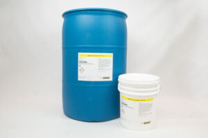 Limpiador compatible con agua dura