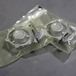 Piezas fundidas en Bolsas VCI con Cierre de ZERUST, listas para un almacenamiento y envío seguros.
