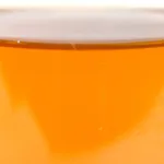 Vista detallada del producto ZERUST Axxanol 758 Aceite VCI, de color ámbar.