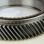 Engranaje recubierto con un antioxidante de larga duración para proteger contra la humedad y el aire salado.