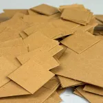 Chips VCI de 1 y 2 pulgadas dispersos para su uso en embalaje y almacenamiento.